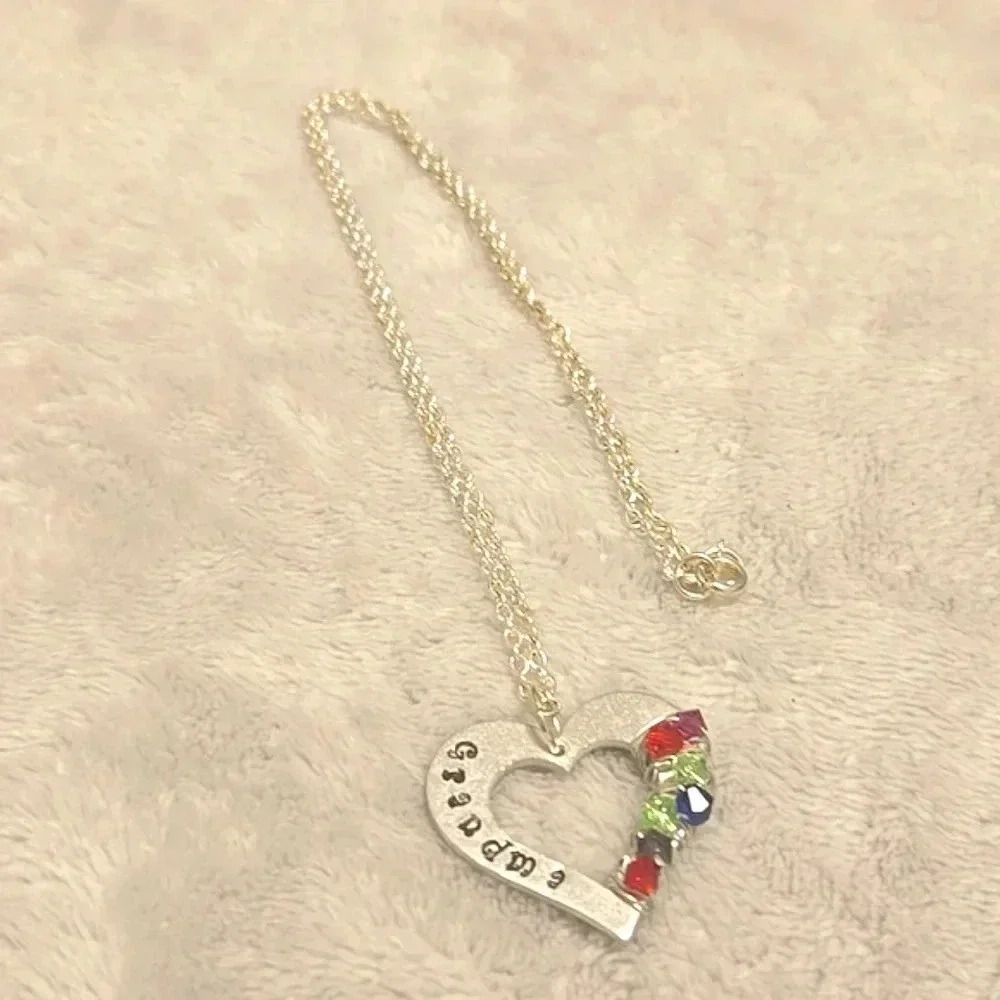#526 Silver tone grandma necklace - Picture 2 of 5